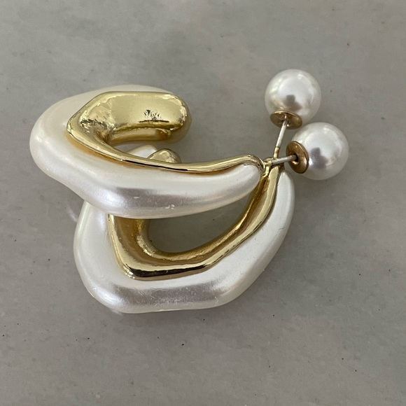 Contemporary Abstract Pearl Earrings - Picture 10 of 14